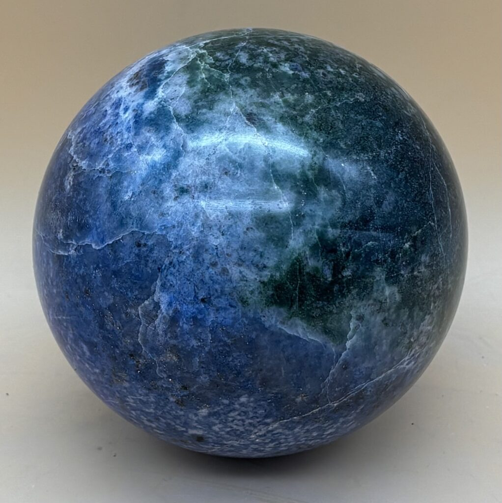 Steinkugel Lapislazuli