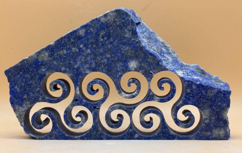 Lapislazuli Triskenauschnitt