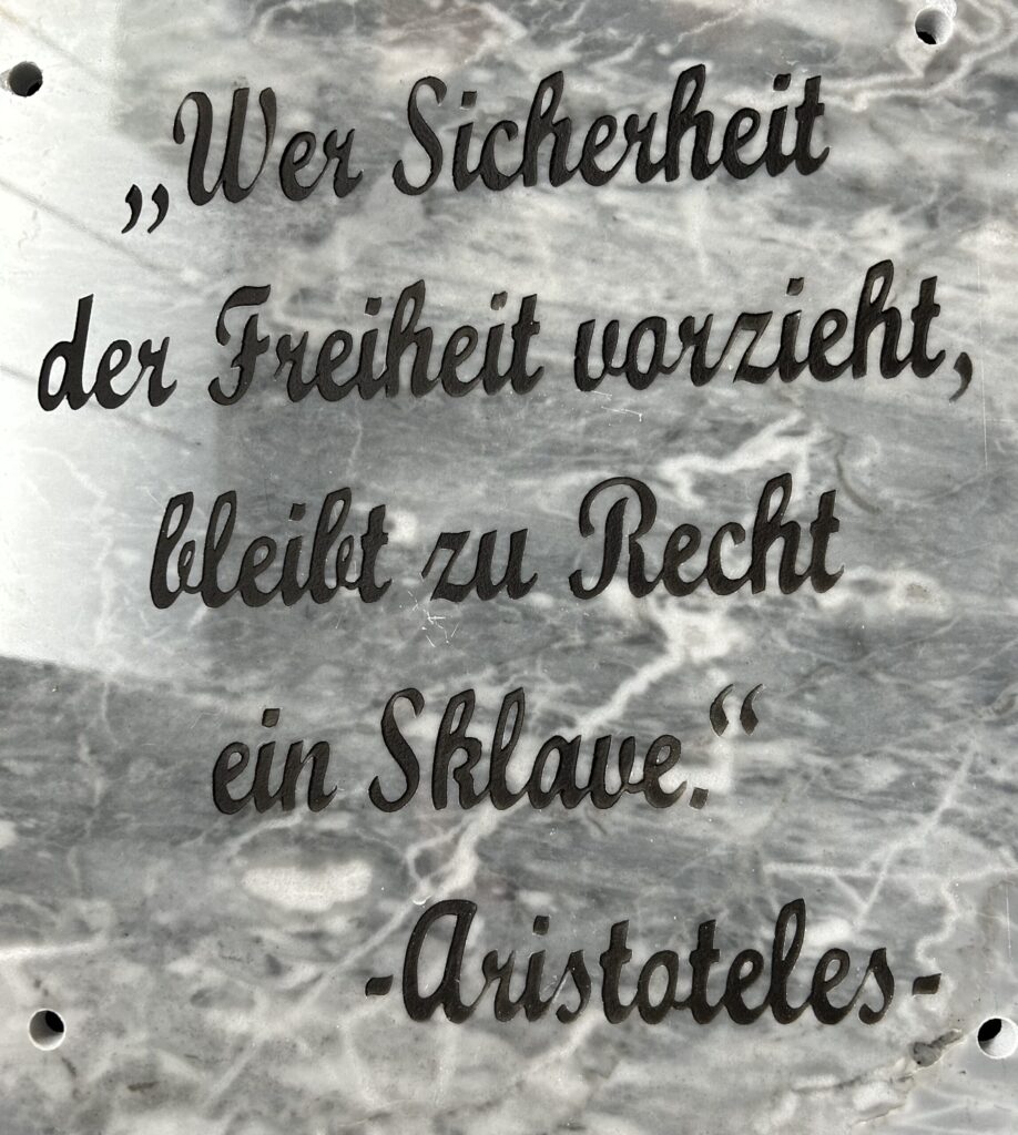 Spruchtafel -Sicherheit / Aristoteles-