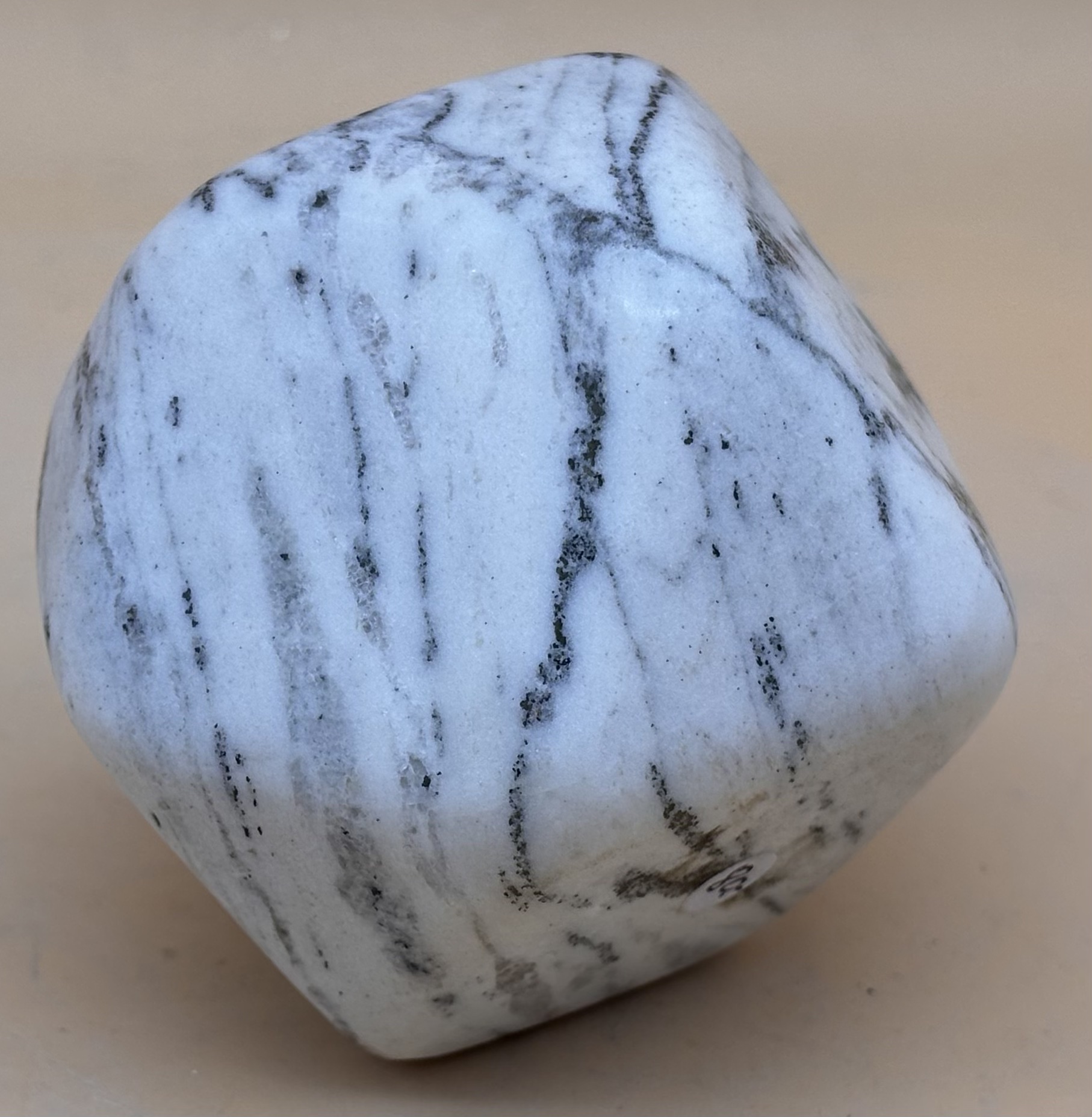 Granat Handschmeichler Modell
