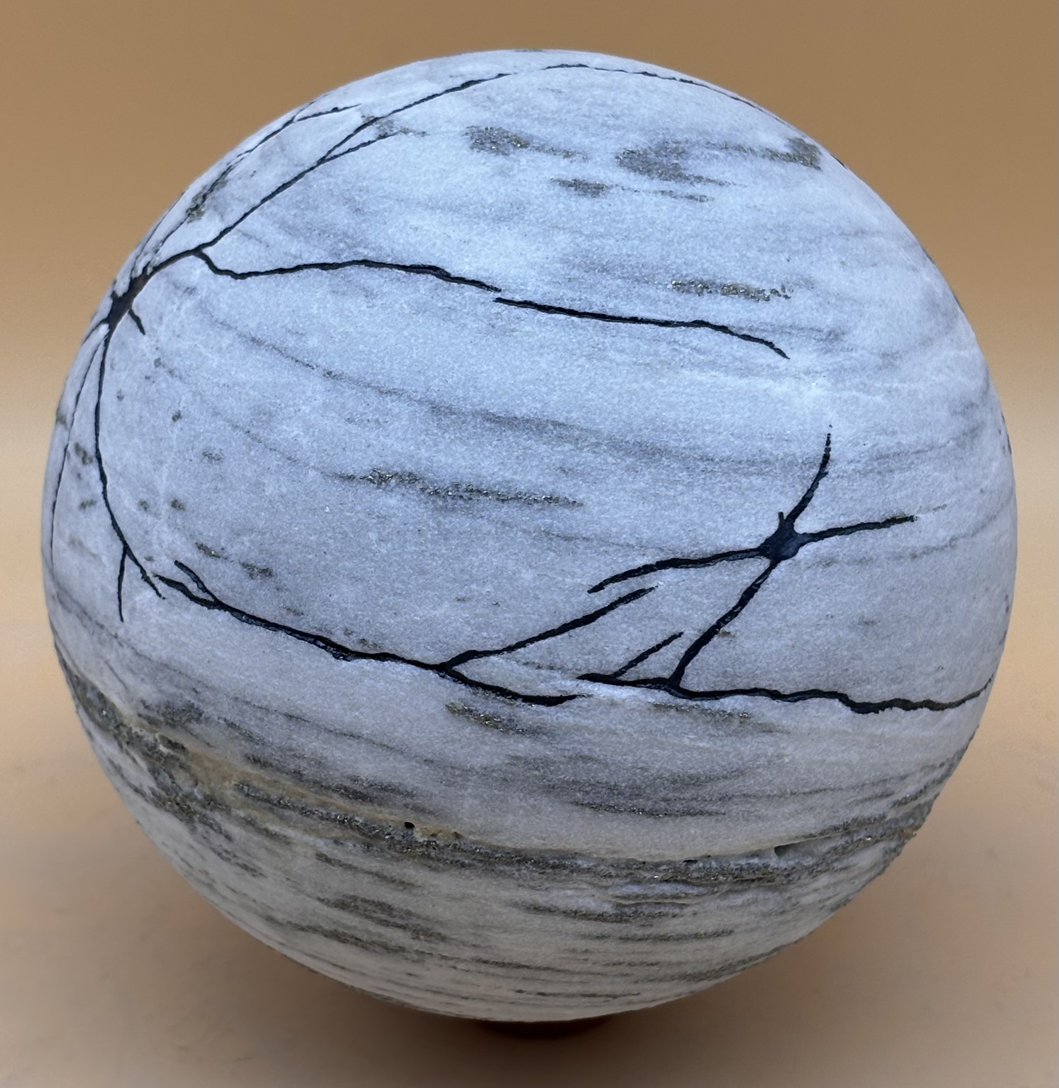 "Earthquake Ball" – Bild 2